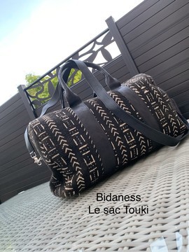 Your TOUKI weekend bag