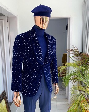Un costume blazer italien « Justin » en velours avec des détails de pierres Swarovski argentées
