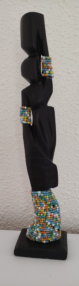 Statuette - ebony wood sculpture in the shape of an African woman - statue