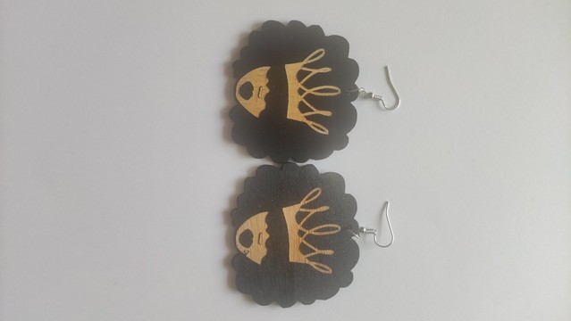 Boucles d'oreilles femme africaine