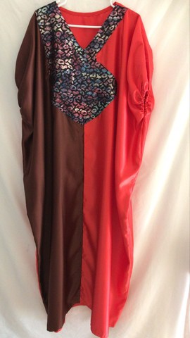 ADAMA(Belle Reine) : Robe africaine élégante pour femmes.