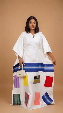 Robe longue à motifs bleus et marrons