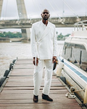 Une veste de samouraï oversize en seersucker « psydo » blanche