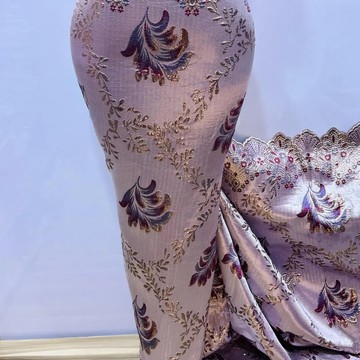 Brocade, lace   (5 yards )