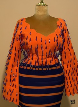 Ensemble deux pièces en Aso-Oke orné de perles