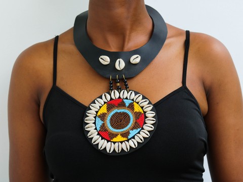 Collier en cuir africain, collier ras du cou en perles, tour de cou en perles Maasai, collier Tribal