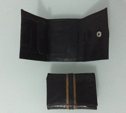 Porte monnaie en cuir noir