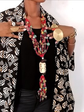 Long necklace ancient stones