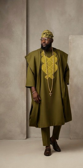 Ensemble Agbada haut de gamme vert olive pour homme