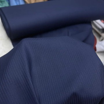 Italianwool in stripe texture 6 yards