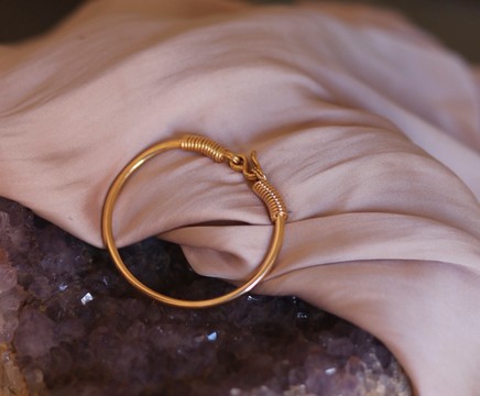 Vangovango Tarika / Tariky in 18k gold