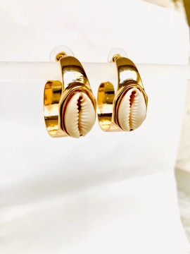 Beautiful pair of hoop earrings