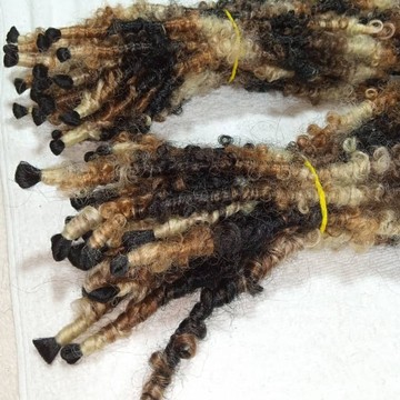 Locs texturés, locs Butterfly, locs en détresse, locs au crochet, livraison gratuite