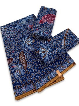 African wax fabric Ankara fabric printed wax pattern Belle vie on a black background