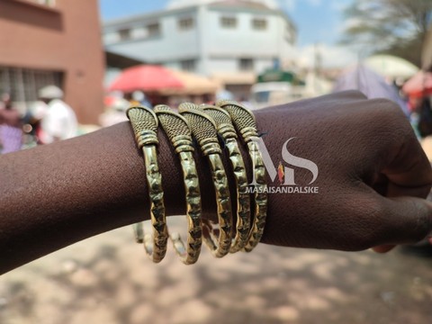 Bracelets en laiton africains, bracelets de manchette, bracelets de manchette en laiton