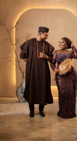 Ensemble de tenues traditionnelles pour couple