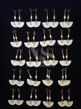 20 Brass earrings , brass and bone earrings , Wholesale brass earrings