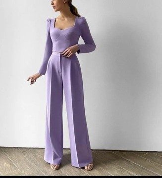 Bonté violette (corset et pantalon)