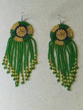 Boucles d'oreilles de perles africaines avec glands, boucles d'oreilles à franges, boucles d'oreilles élégantes, boucles d'oreilles colorées, boucles d'oreilles Boho