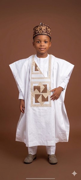 Agbada with kaftan and trouser with classic embroidery