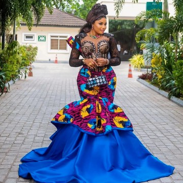 Robe de luxe en Ankara coupe sirène | Robe de mariée africaine perlée | Mode traditionnelle nigériane