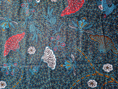 African wax fabric Ankara fabric printed wax pattern Belle vie on a black background
