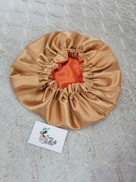 Reversible silk nightcap
