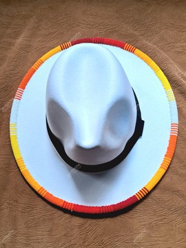 Chapeaux Fedora, chapeaux africains perlés, chapeaux femmes