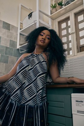 Robe Alara Preman (sur commande)