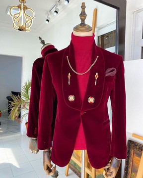 Un costume lacasa de papel rechargé.