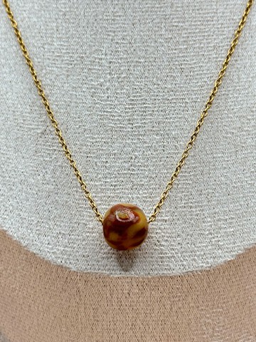 BRIGHT24-07 : Perle ambré faite-main sur chaîne (inoxydable)