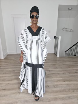 Black and White Star Bow Flared Maxi Dress