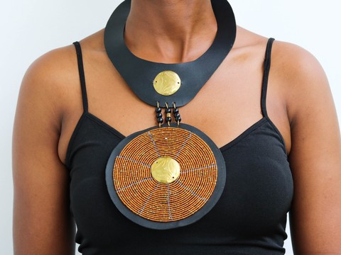 Collier en cuir africain, collier ras du cou en perles, tour de cou en perles Maasai, collier Tribal