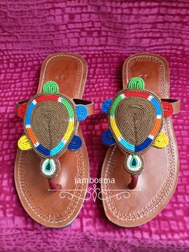Sandales pour femmes africaines, sandales Massaï, sandales d'été, sandales en cuir perlé, chaussures pour femmes