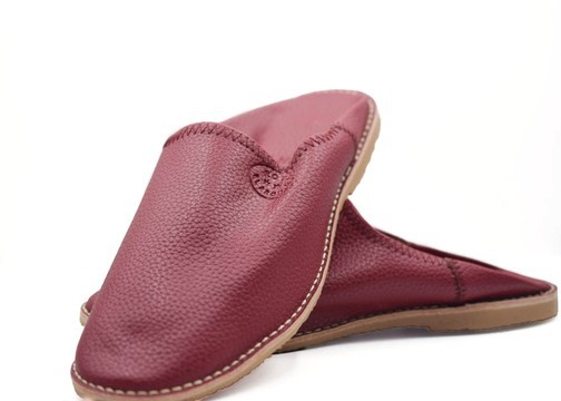 Genuine genuine leather slippers