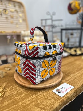 Vanity wax / “the cube” toiletry bag