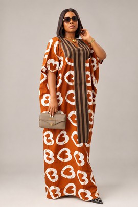 Robe caftan imprimée marron pour femme – Élégante robe longue ample avec panneau avant à rayures