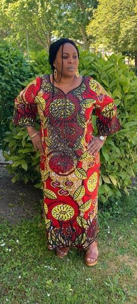 Robe longue caftan ornée de pierres