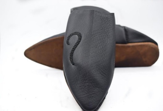 Genuine genuine leather slippers