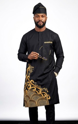 Kaftan et chapeau brodés pour homme