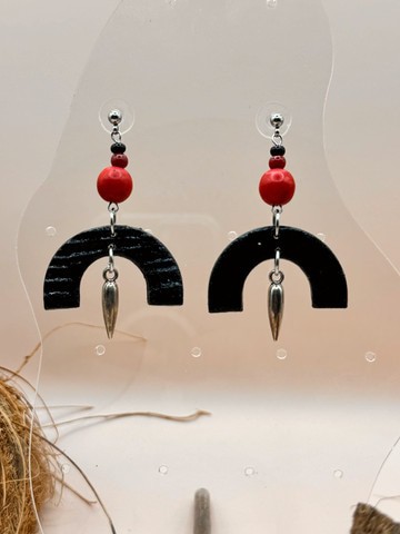 WILD24-15 : Boucles d'oreille rouge &amp; noir