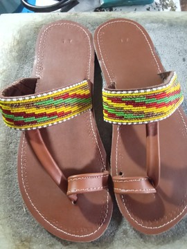 Sandales maasaï pour hommes africains / 2021 / newstock / cuir / sandales plates