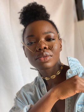 Casted cowrie shell choker