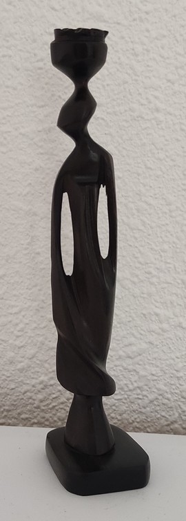 Statuette - ebony wood sculpture in the shape of an African woman - statue