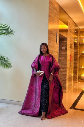 Styles de robe Bubu de luxe en mikado métallisé à motifs floraux | Robe boubou africaine élégante et mode kaftan”