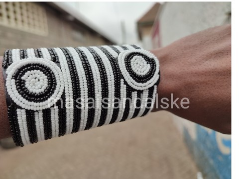 Maasai bracelets , African bracelets , Beaded wrist bracelets , African bangles