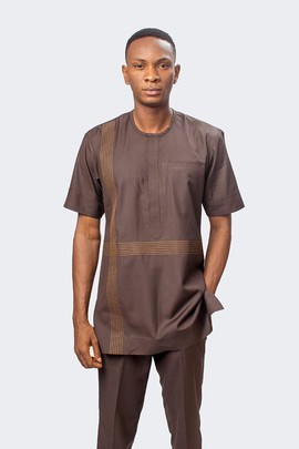 African Men Suit en marron avec filetage horizontal et vertical en or