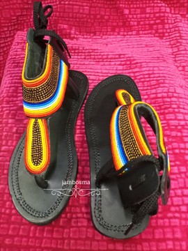Sandales pour femmes africaines, sandales Massaï, sandales d'été, sandales en cuir perlé, chaussures pour femmes