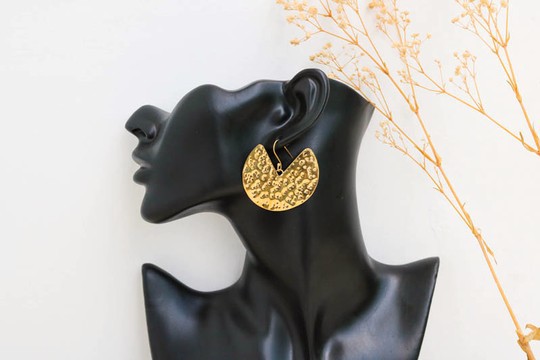 Boucles d'oreilles en laiton africain, boucles d'oreilles élégantes, boucles d'oreilles Dangle, boucles d'oreilles Drop, cadeau de Noël