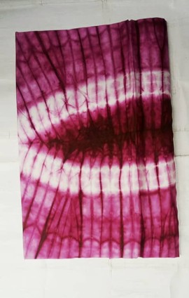 Tissu en soie batik Adire 5 mètres (Fuscia/Blanc)